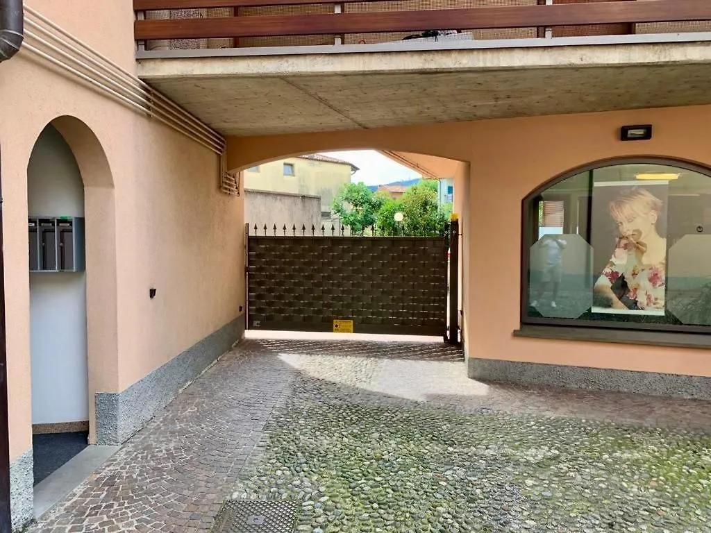 Appartamento Flat Mazzini 6 Alzano Lombardo 0*,